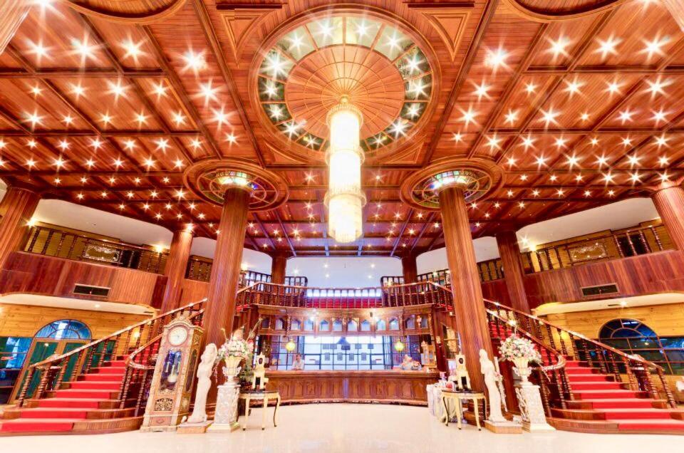 Hermitage Hotel Korat-Sha Nakhon Ratchasima Exterior photo