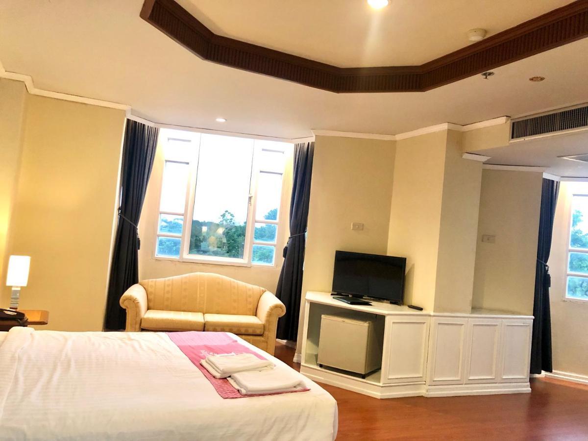Hermitage Hotel Korat-Sha Nakhon Ratchasima Exterior photo