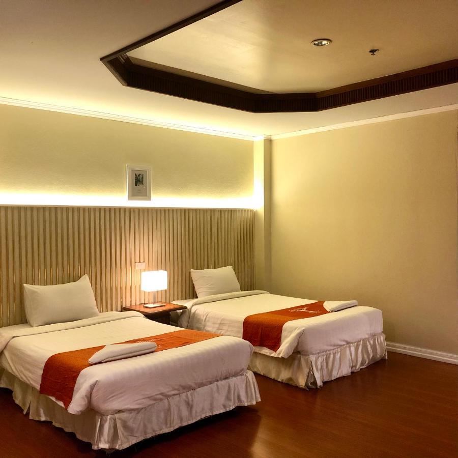 Hermitage Hotel Korat-Sha Nakhon Ratchasima Exterior photo