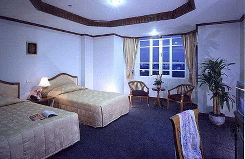 Hermitage Hotel Korat-Sha Nakhon Ratchasima Exterior photo