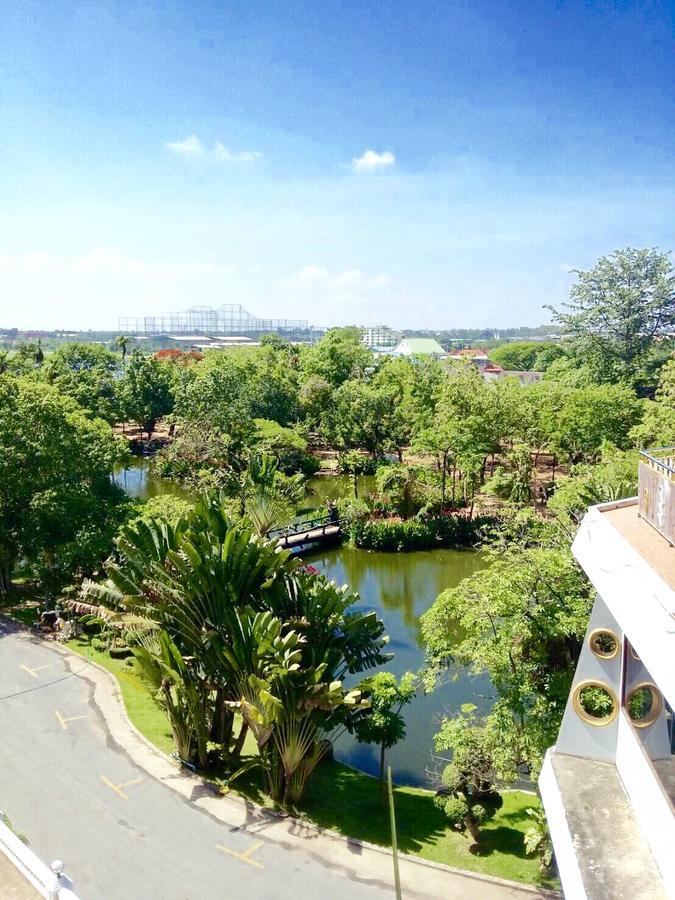 Hermitage Hotel Korat-Sha Nakhon Ratchasima Exterior photo