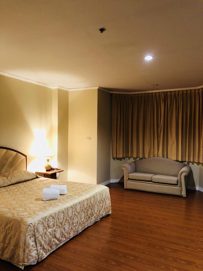 Hermitage Hotel Korat-Sha Nakhon Ratchasima Exterior photo