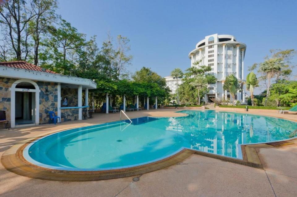 Hermitage Hotel Korat-Sha Nakhon Ratchasima Exterior photo